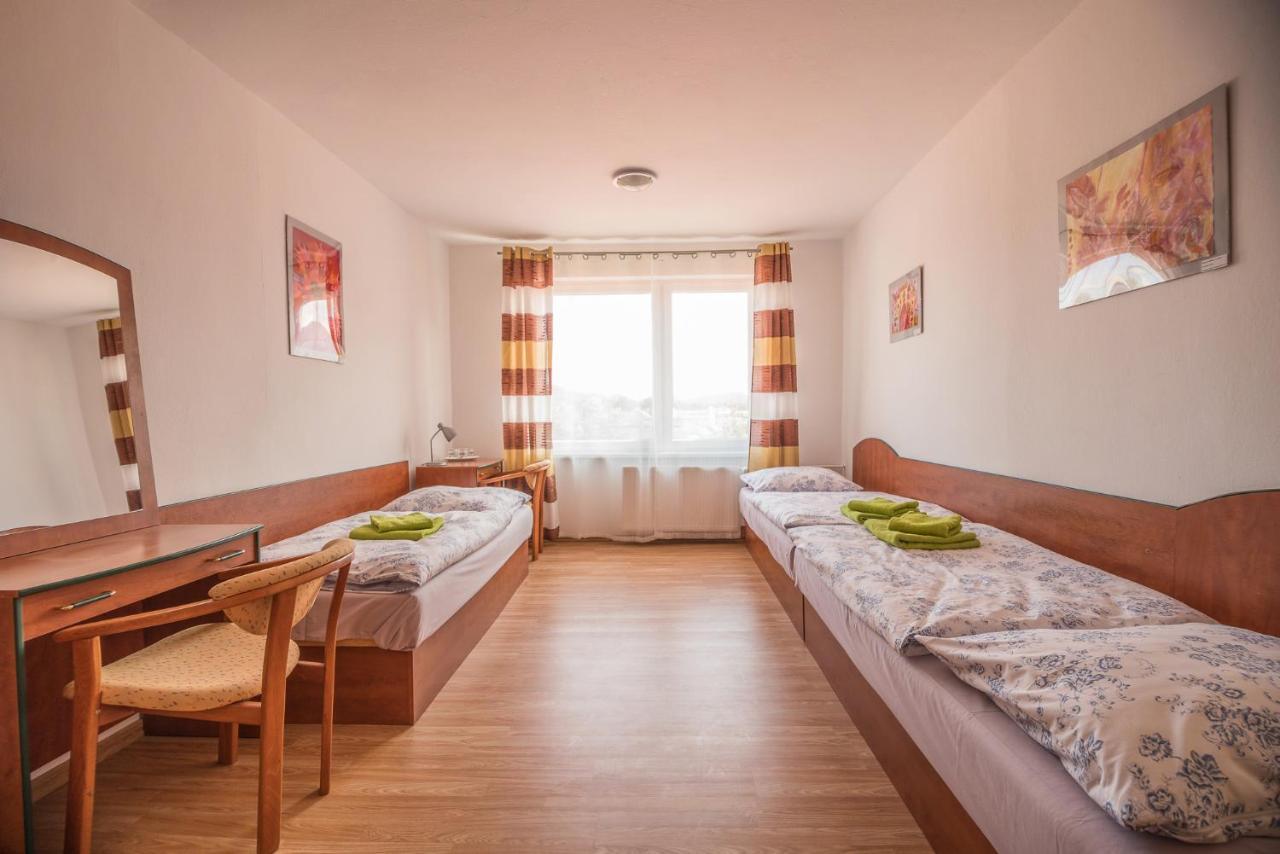 Motel Hybadlo Liptovský Hrádok Zewnętrze zdjęcie
