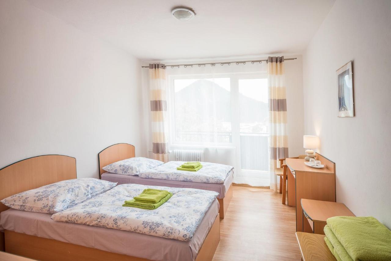 Motel Hybadlo Liptovský Hrádok Zewnętrze zdjęcie